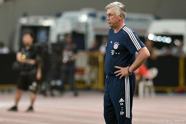 康宁汉姆20+10詹姆斯空砍三双 活塞险胜湖人