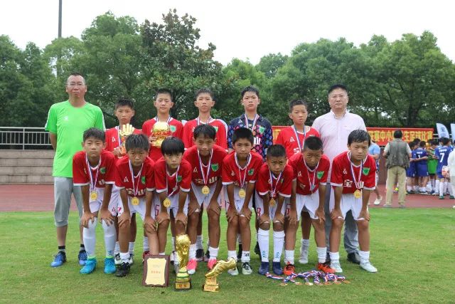 1亿欧年薪合同到头了！曝内马尔本周与新月解约