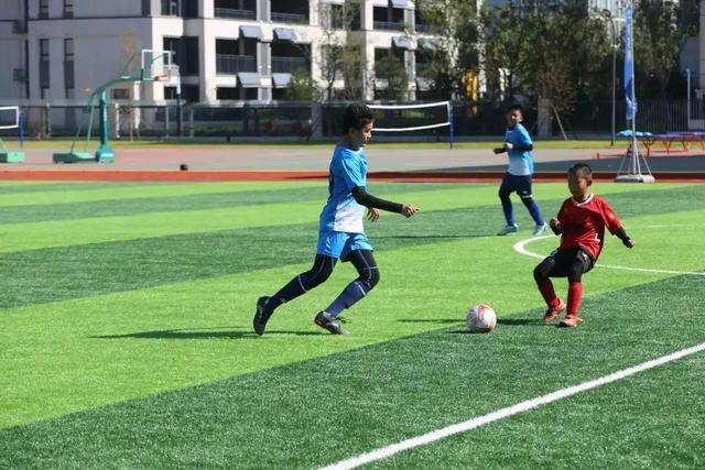 39岁詹姆斯场均30+5+9当选周最佳 史上第二老